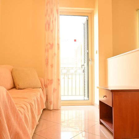 Liocharis Villas 로우드하타 외부 사진